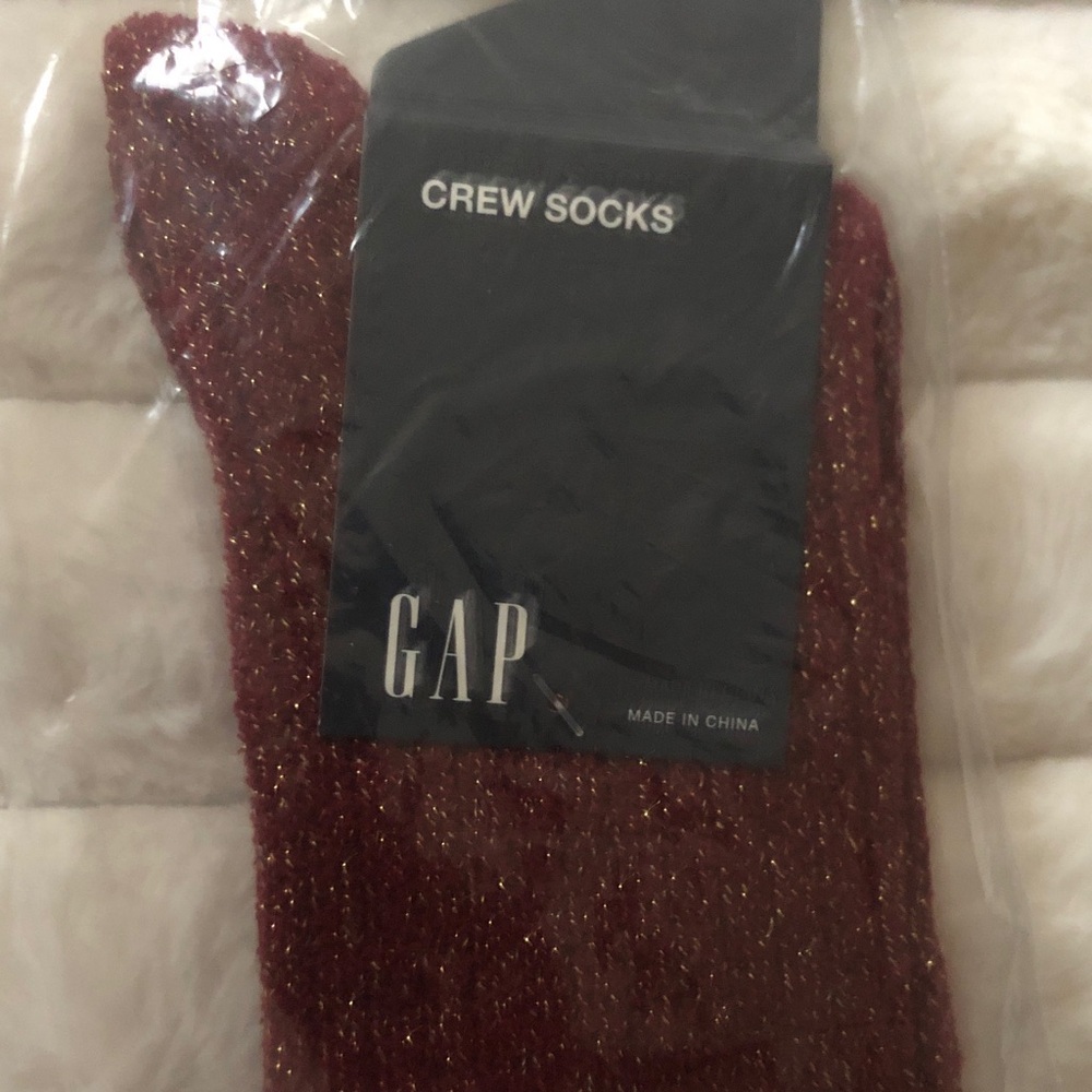 GAP Sparkling Red Crew Socks